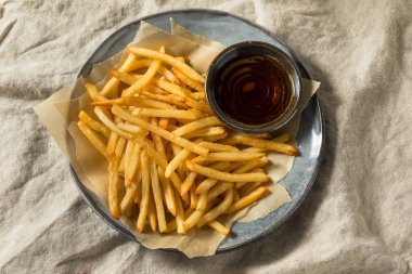 Ev yapımı Malt Sirkesi Deniz Tuzu ile patates kızartması