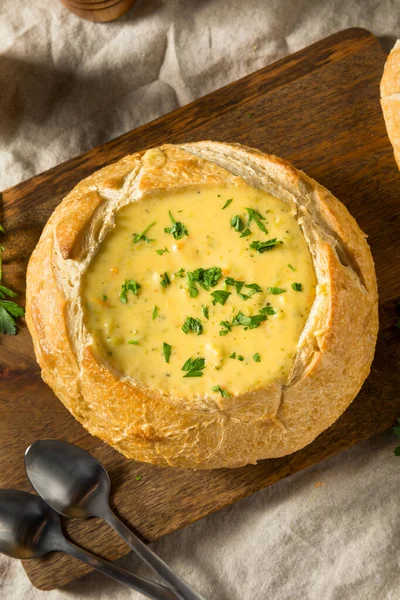 Sopa Casera Brócoli Cheddar Tazón Pan Listo Para Comer — Foto de Stock