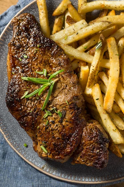 Bife Alecrim Caseiro Batatas Fritas Com Sal — Fotografia de Stock