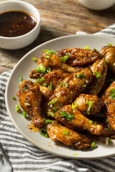 Homemade Baked Asian Chicken Wings Dipping Sauce — Stock Photo, Image