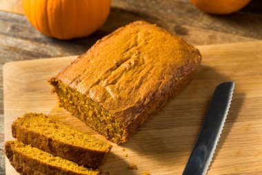 Ev yapımı Organik Kabak Ekmeği Yemeye Hazır