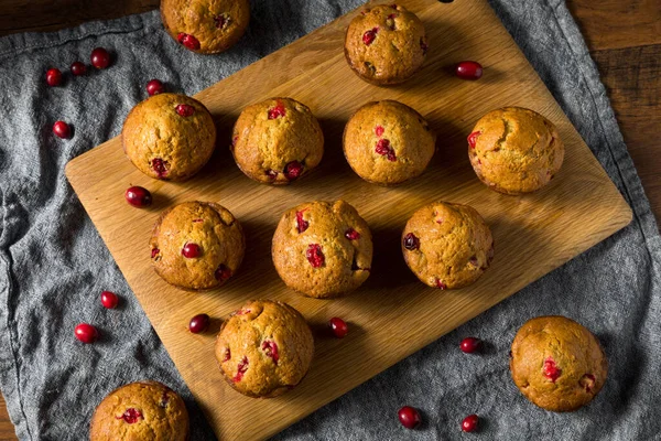 Σπιτικά Cranberry Muffins Ξύσμα Πορτοκαλιού Και Μούρα — Φωτογραφία Αρχείου