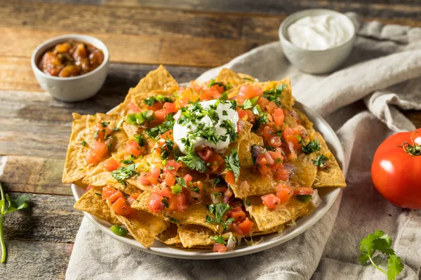 Homemade Cheesy Mexican Nachos Salsa Cilantro — Stock Photo, Image