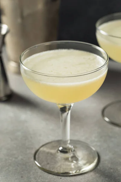 Refrescante Cold Corpse Reviver Cocktail Com Gin — Fotografia de Stock