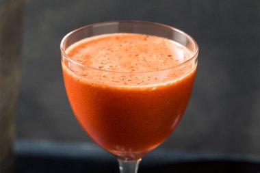 Trinidad 'ı Serinleten Ayyaş Limonlu Ekşi Kokteyl