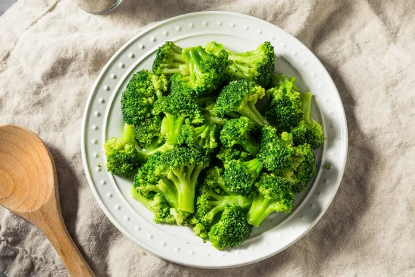 Tuz Biberli Yapımı Sıcak Brokoli — Stok fotoğraf