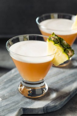 Votkalı Pineapple French Martini.