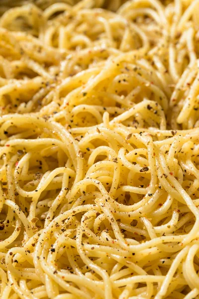 Caseiro Italiano Cacio Pepe Pasta Com Parmesão Pimenta — Fotografia de Stock