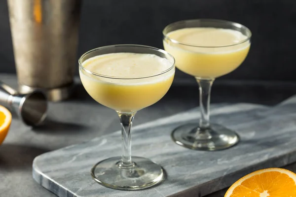 Cocktail Boozy Golden Dream Rinfrescante Con Arancia Crema — Foto Stock