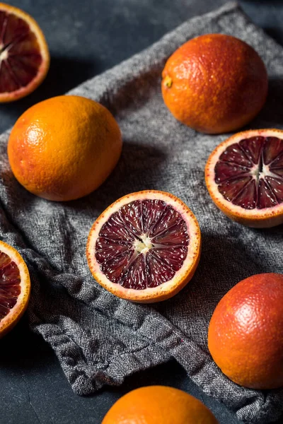 Raw Red Organic Blood Oranges Ready Eat — Stock Photo, Image