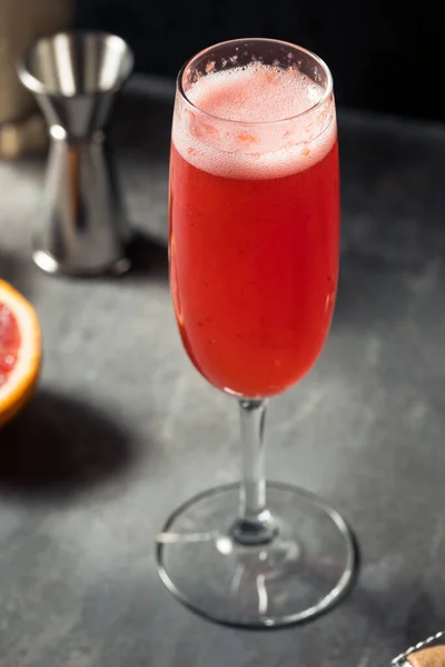 Rinfrescante Boozy Blood Orange Mimosa Cocktail Con Gin — Foto Stock