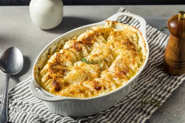Homemade Creamy Scalloped Potatoes Cheese Spices — Stock Photo, Image