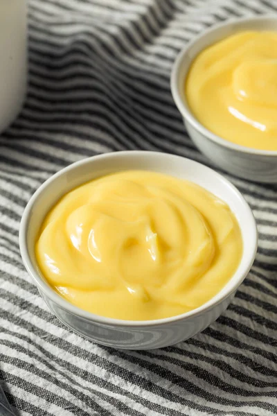 Zelfgemaakte Gele Vanillepudding Eten Voor Het Dessert — Stockfoto