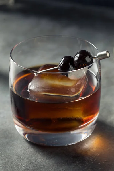 Boozy Rafraîchissant Chocolat Vieux Cocktail Mode Avec Bourbon — Photo