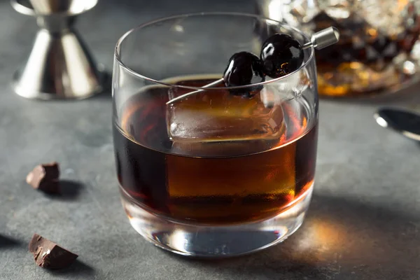 Drank Verfrissende Chocolade Old Fashioned Cocktail Met Bourbon — Stockfoto