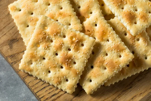 Healthy Homemade Saltine Soda Crackers Ready Eat — Stock Photo, Image