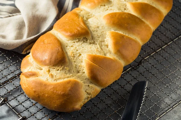 Hemlagat Schweiziskt Bröd Från Zopf Redo Att Äta — Stockfoto