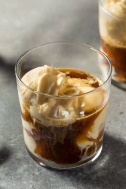 İçkili Donmuş Amaro Donmuş Dondurmalı Dondurma