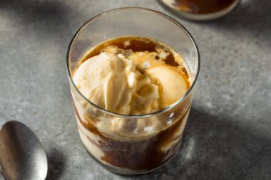 İçkili Donmuş Amaro Donmuş Dondurmalı Dondurma