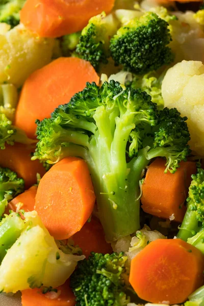 Gezonde Biologische Gestoomde Groenten Met Wortelen Bloemkool Broccoli — Stockfoto