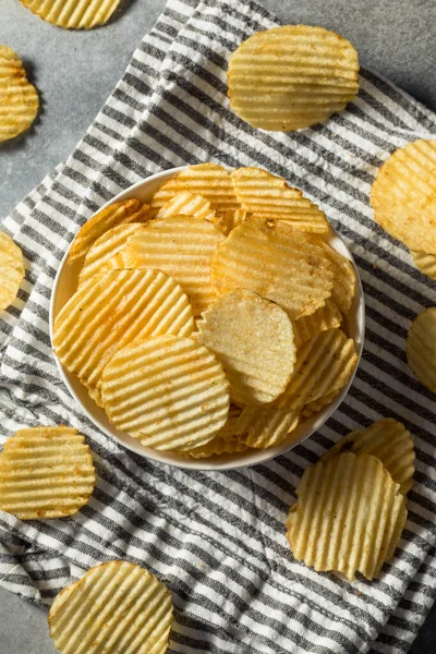 Batatas Fritas Com Babados Salgados Uma Tigela — Fotografia de Stock