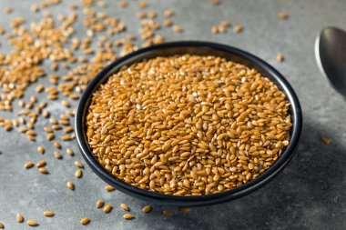 Sağlıklı Organik Çiğ Flax Tohumları Kasede