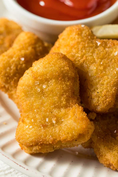 Nuggets Pollo Impanati Fatti Casa Con Patatine Fritte — Foto Stock