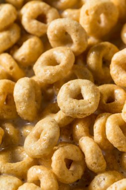 Sağlıklı Yulaf Balı Gevreği ile Organik Süt Kasesi