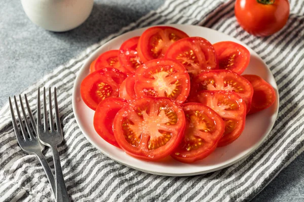 健康的有机切片番茄 盐渍待食 — 图库照片
