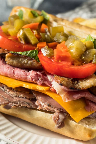 Hausgemachtes Chicago Jim Shoe Roast Beef Sandwich Mit Gyro Fleisch — Stockfoto