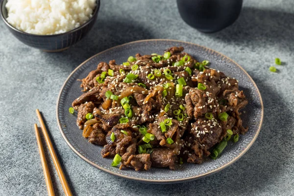 Hemlagad Koreansk Nötkött Bulgogi Bbq Med Sesam Frön — Stockfoto