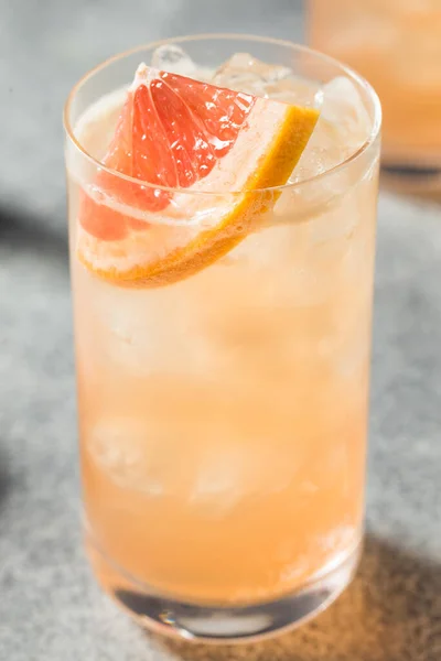 Dronken Verfrissende Gin Radler Cocktail Met Grapefruit — Stockfoto