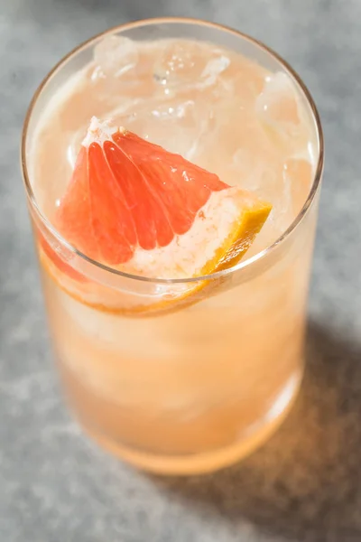 Dronken Verfrissende Gin Radler Cocktail Met Grapefruit — Stockfoto