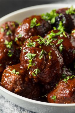 Ev yapımı ızgara Crockpot Köfteler Kasede
