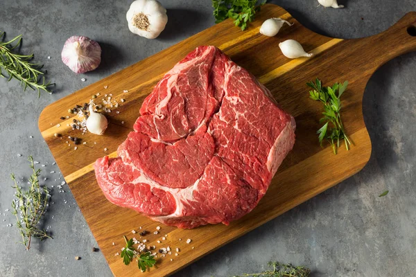 Rohes Gras Fed Chuck Beef Roast Ready Cook — Stockfoto