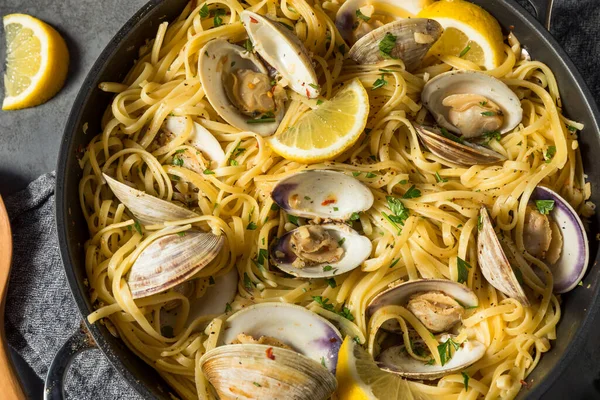 Homemade Healthy Linguini Clams Sauce Parsley — 스톡 사진