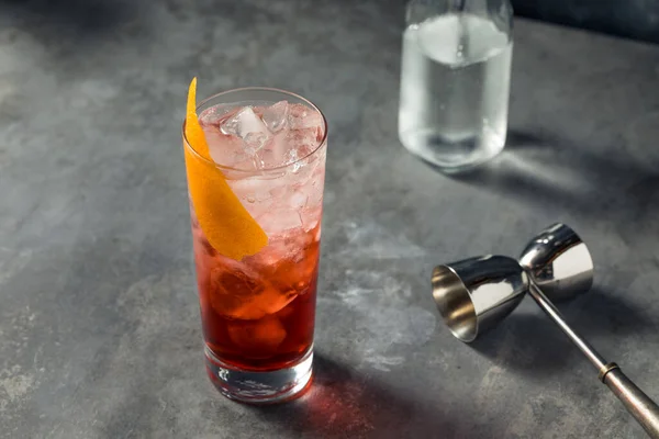 Cocktail Americano Refrescante Com Refrigerante Vermute — Fotografia de Stock