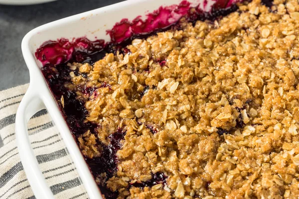 Postre Hecho Casa Berry Crumble Con Mora Avena — Foto de Stock