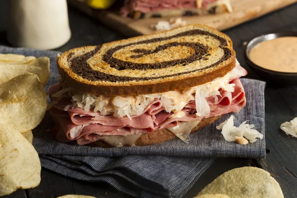 Ev yapımı reuben sandviçi — Stok fotoğraf