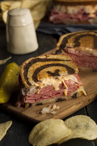 Zelfgemaakte reuben sandwich — Stockfoto