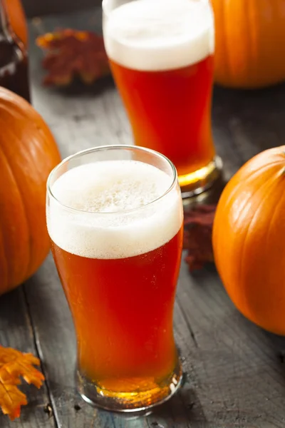 Frothy Orange Pumpkin Ale — Stock Photo, Image