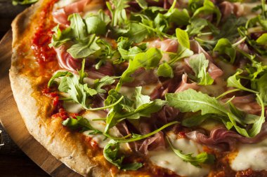 Prosciutto ve Arugula Pizza.
