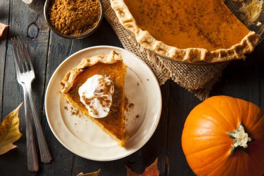 thanksigiving için ev yapımı kabak pasta