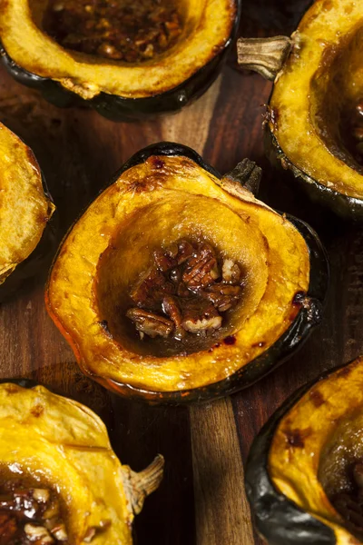 Homemade Roasted Acorn Squash — Stock Photo, Image