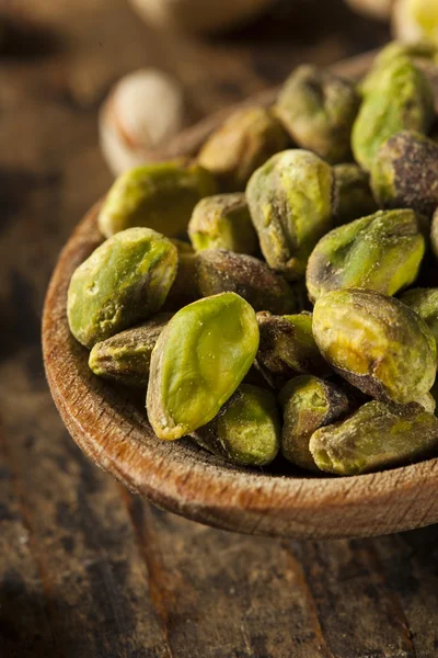 Nueces de pistacho orgánicas crudas —  Fotos de Stock