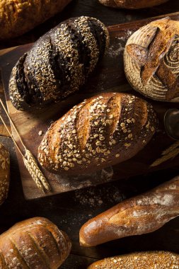 Taze pişmiş kepekli ekmek