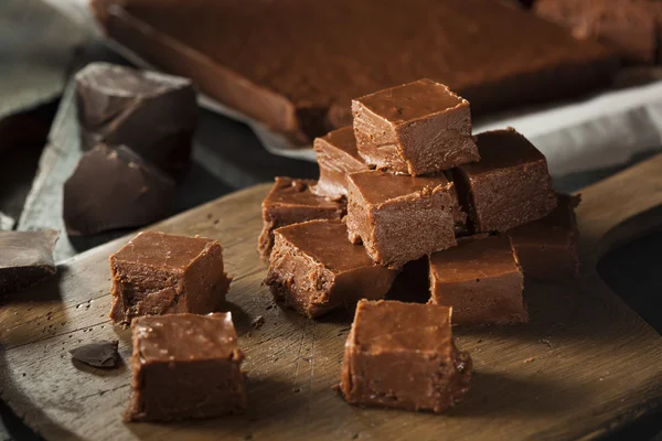 घर का बना डार्क चॉकलेट Fudge — स्टॉक फ़ोटो, इमेज