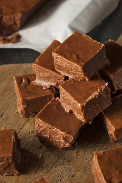 Zelfgemaakte donkere chocolade Fudge — Stockfoto