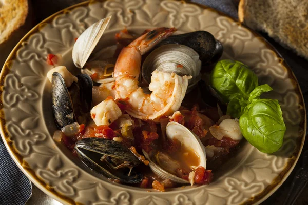 Hausgemachte italienische Meeresfrüchte cioppino — Stockfoto