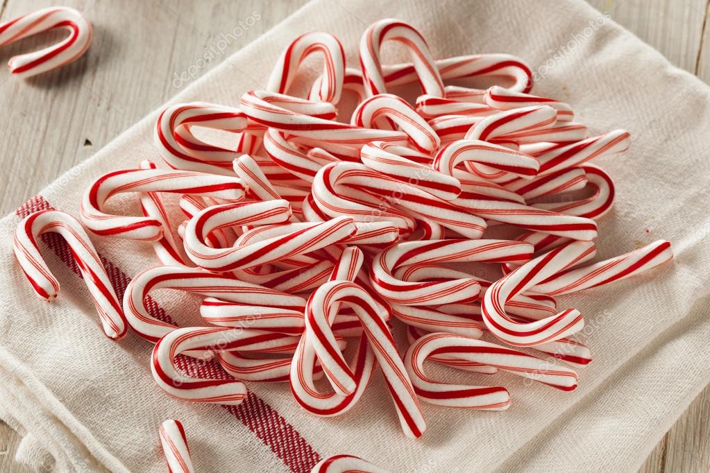 Los bastones de caramelo rellenos con vodka ya son furor esta Navidad Image result for bastones de caramelo con vodka